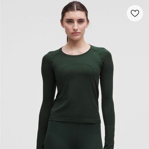 ISO Swiftly Tech Long Sleeve Shirt in Rainforest Green